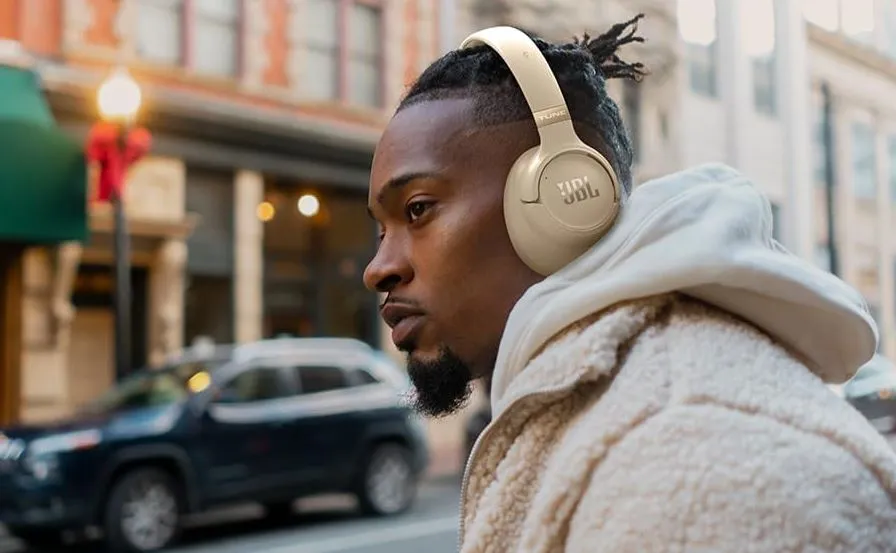 JBL Tune 780NC Wireless Over-Ear Headphones 4