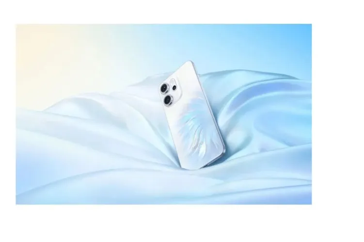 OPPO Reno14 Pro 5G – 12GB RAM, 512GB Storage (Opal White)-TDRA Version 4