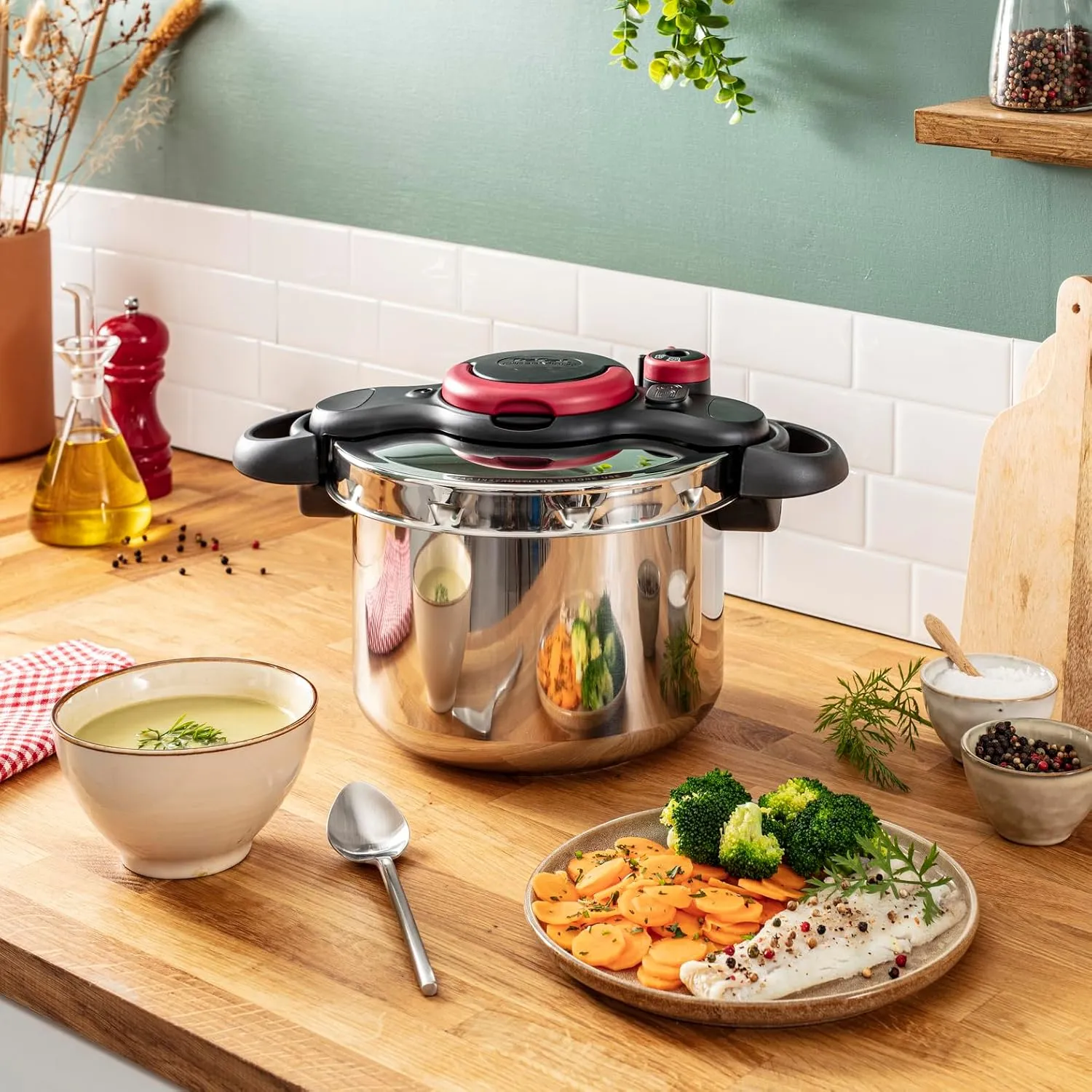 TEFAL Pressure Cooker| Clipso Minut Easy 6L|Express Cooking|Vitamins Preserved|One-Handed Opening/Closing|Made in France|Safe|Full Compatibility With All Stovetops|2 Years Warranty|P4620768 4