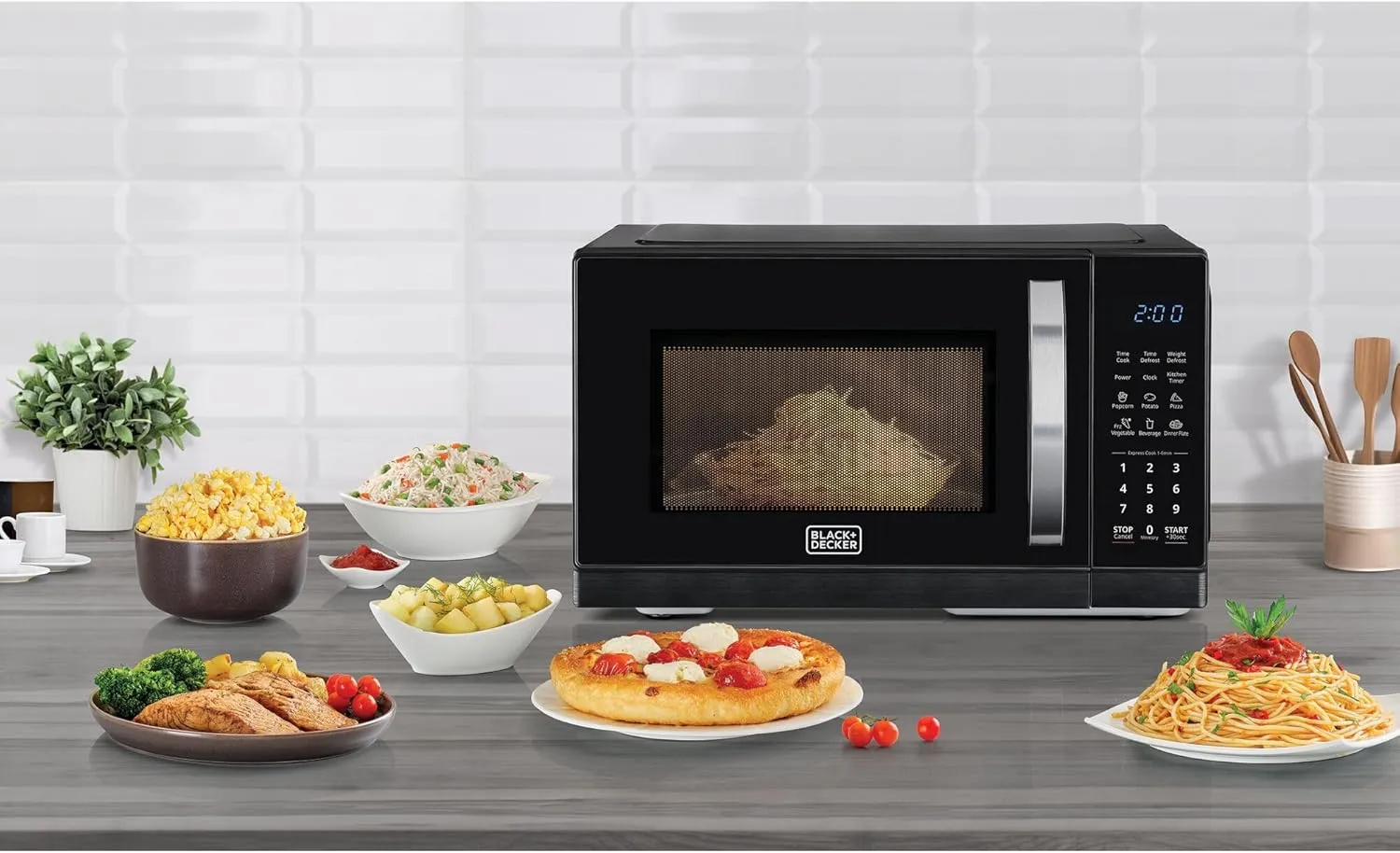 BLACK+DECKER Digital Microwave Oven, 25L, 900W, 6 Auto Programs, LED Display, 11 Power Levels, Child Lock, MZ2500P-B5 3