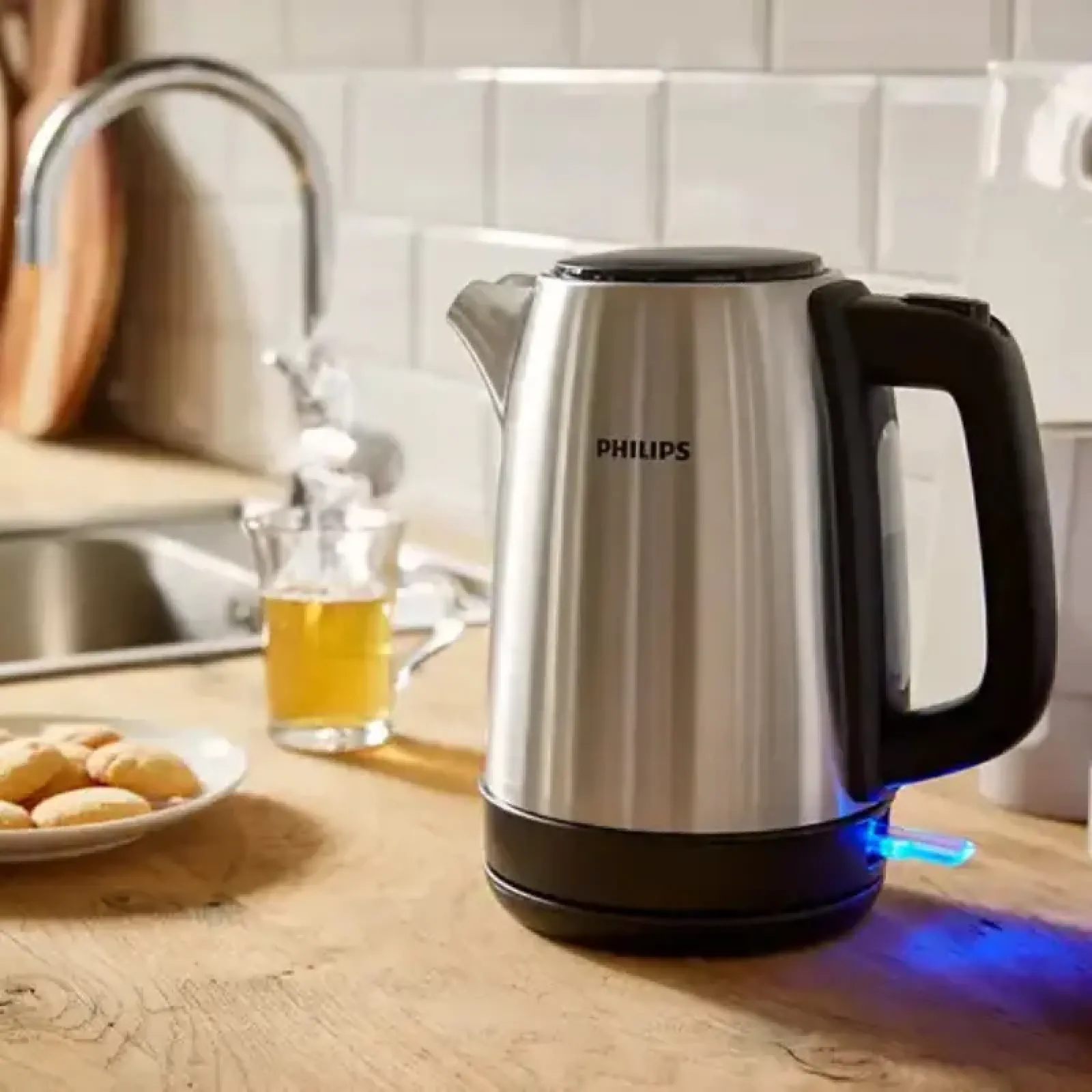 Electric Kettle 1.7 L 2200 W HD9350/92 grey/silver HD9350/92 3