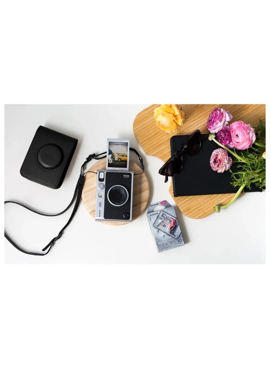 FUJIFILM INSTAX MINI EVO INSTANT PHOTO KIT CAMERA BLACK 2