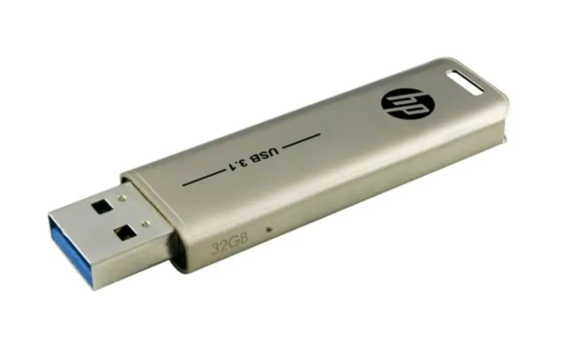HP x796w 32GB USB 3.2 Flash Drive – Metallic Silver, Push-Pull Design