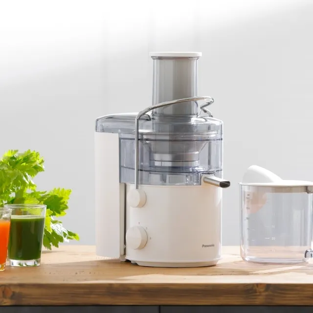 Panasonic Electric Juicer, 1.5L, 1000W, MJ-CB100WTZ, White 2