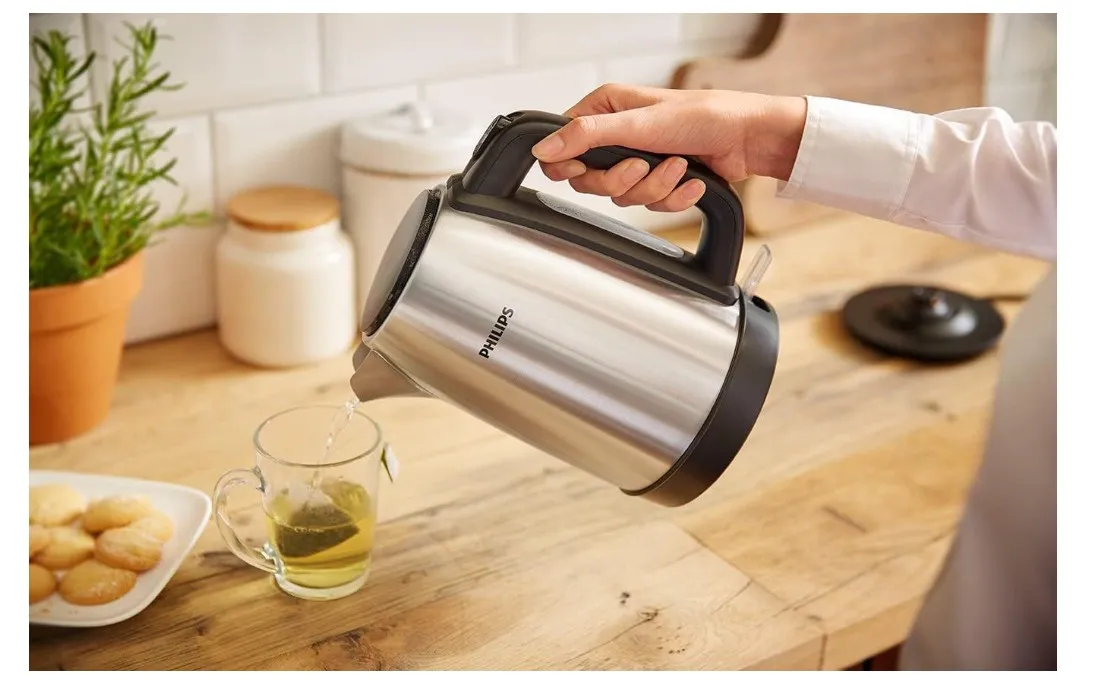 Philips Daily Collection Kettle Stainless Steel, Spring lid, Light indicator, 1.7 L - HD9350 3
