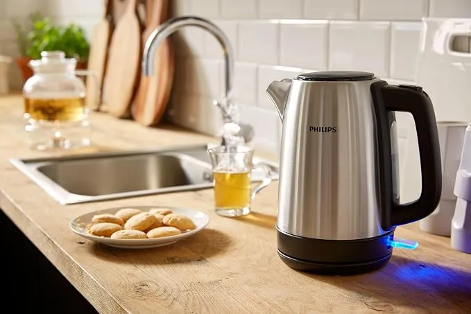 Philips Electric Kettle - 1.7L Capacity, Spring Lid, Indicator Light, Pirouette Base, Stainless Steel, - HD9350/92 3