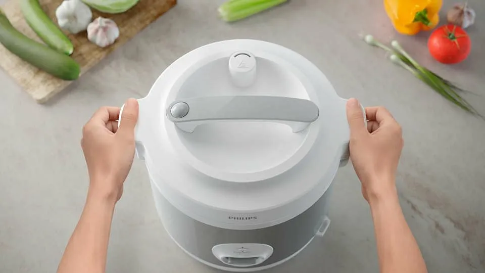 Philips Ricecooker - 3D heating - 1.8L, 10 Cups, 3-in-1 Functions Cook, Steam and Keep Warm, 4-layer aluminum non-stick pot - HD3008/30 3