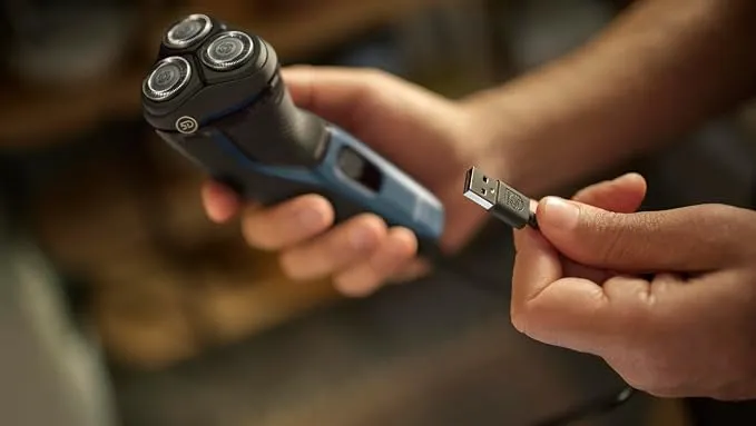 Philips Shaver S3144/00 | Wet & Dry Use | Smooth, Comfortable Shave with SkinProtect Tech | 5D Pivot & Flex Heads, PowerCut Blades | 60min Cordless Use, Pop-Up Trimmer Included 3