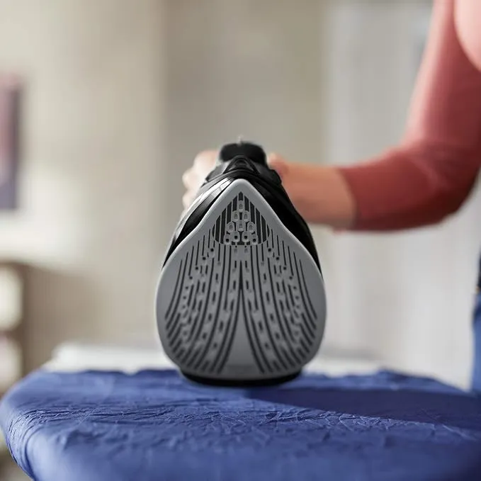 Philips Versuni DST5040/86 Steam Iron, 2600 W, 320 milliliters, Black 3
