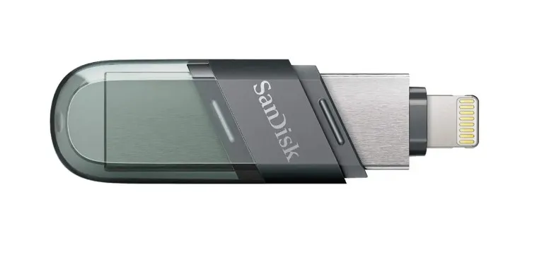Sandisk iXpand Flash Drive With Lightning USB 3.1 128GB Grey/Green SDIX90N-128G-GN6NE