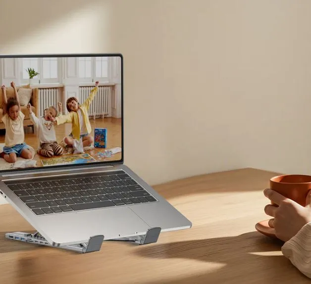 UNITEK Foldable Laptop Stand with Docking Station D1137AGY01 3