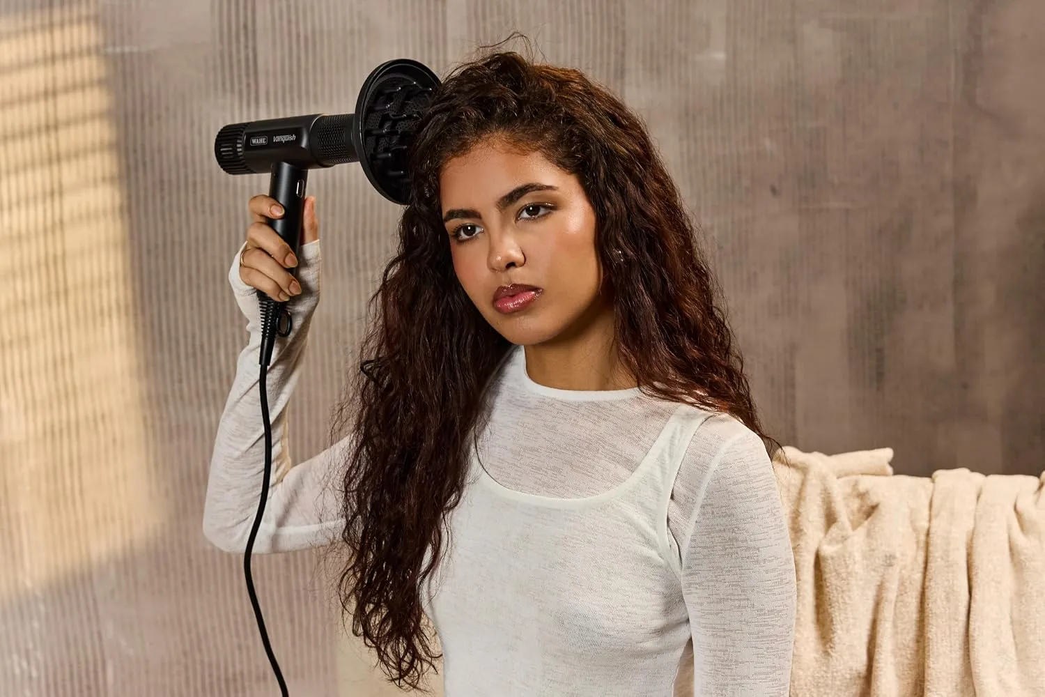 Wahl Vanquish Hair Dryer, Lightweight, LED Display, Quiet, Professional 3 Attachments, Powerful, Cool Drying, 3 Speed-Settings, Auto-Clean, Even Drying, Quick Dry